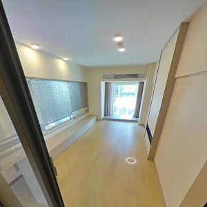 lvdi shangye zhongxin