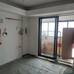 戈雅公寓夏风园