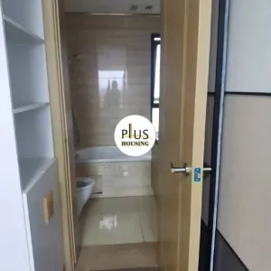 He Jing Ying Yue Tai