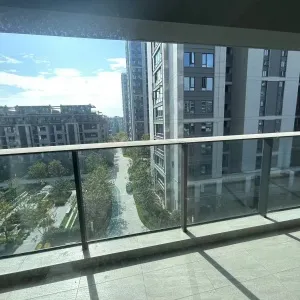 地铁万科天空之城月之庭