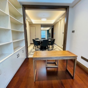 Bin Jiang Jin Mao Fu 