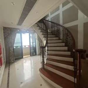 郁金香岸揽江苑