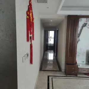 戈雅公寓夏风园