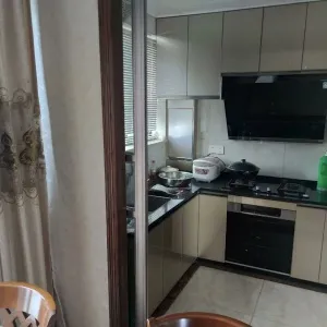 戈雅公寓夏风园