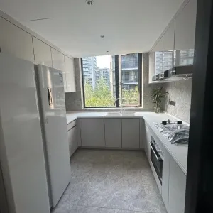 地铁万科天空之城月之庭