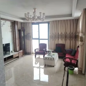 戈雅公寓夏风园