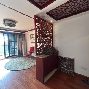 郁金香岸揽江苑