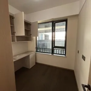 地铁万科天空之城月之庭