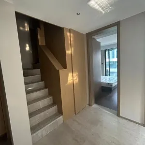 地铁万科天空之城月之庭