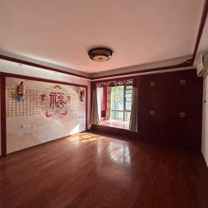 郁金香岸揽江苑