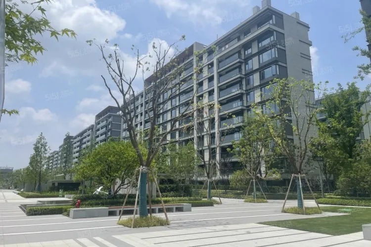 地铁万科天空之城