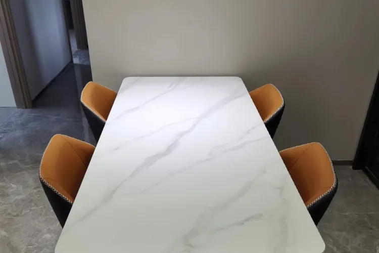 Huayangnian Duiyuetian