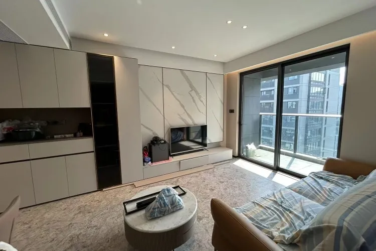 地铁万科天空之城月之庭