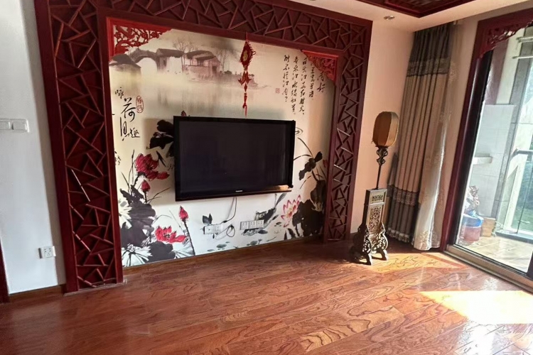 郁金香岸揽江苑